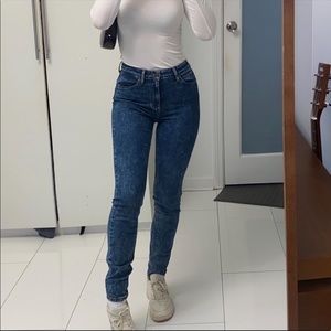 GUESS JEANS
